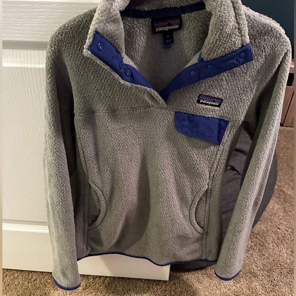 Gray Pullover - image 1